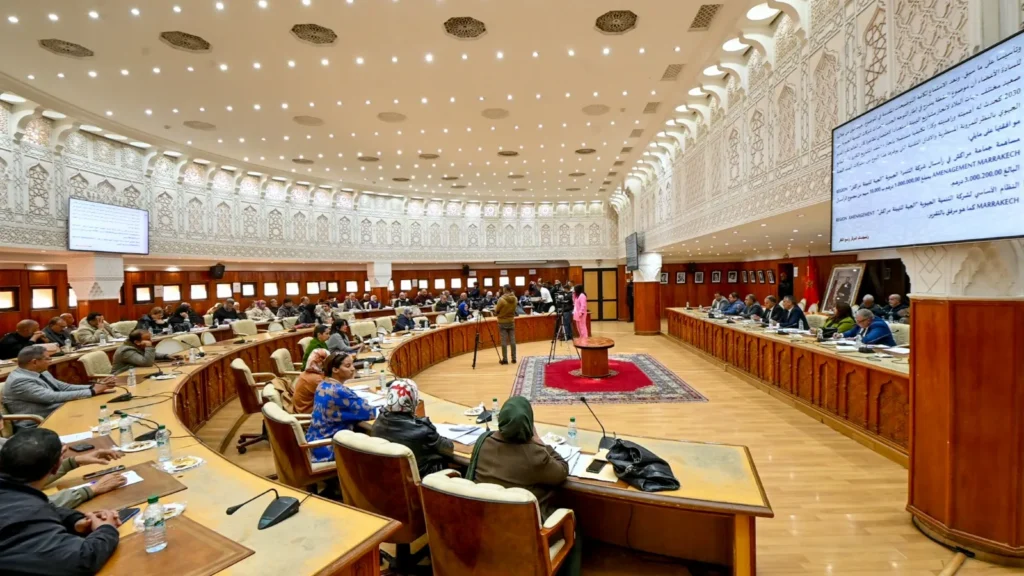 ميزانية مراكش 2027.. أي أولويات لتدبير مدينة تواجه ضغط التوسع العمراني؟